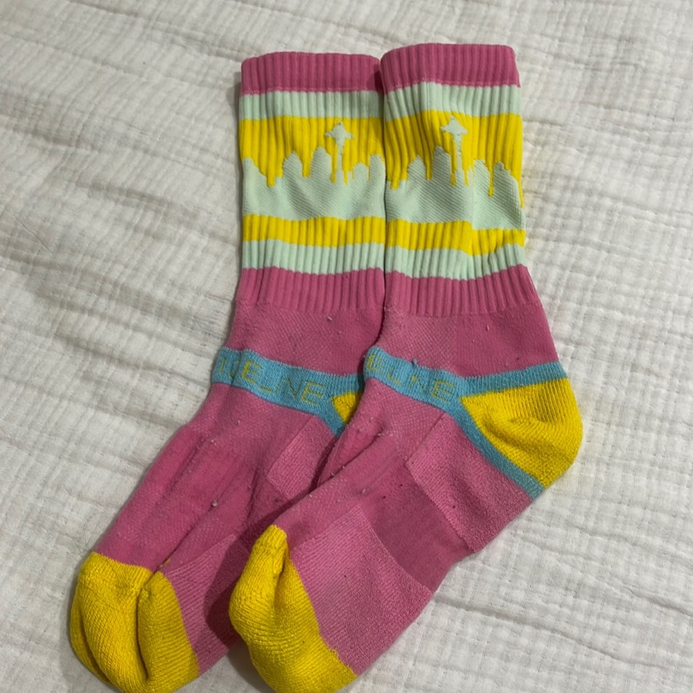 bubble gum colored seattle skyline basketball socks!